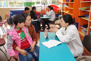 开展医教结合，服务特殊学生——记徐汇区特殊学生健康咨询活动